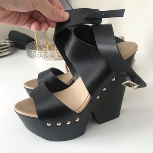 Brand New BCBG Maxazria wedges